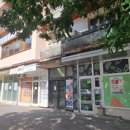 Apartamento за гости никиа в центъра с изглед към врачанския балкан Nikia Cityscape & Mountain Escape *